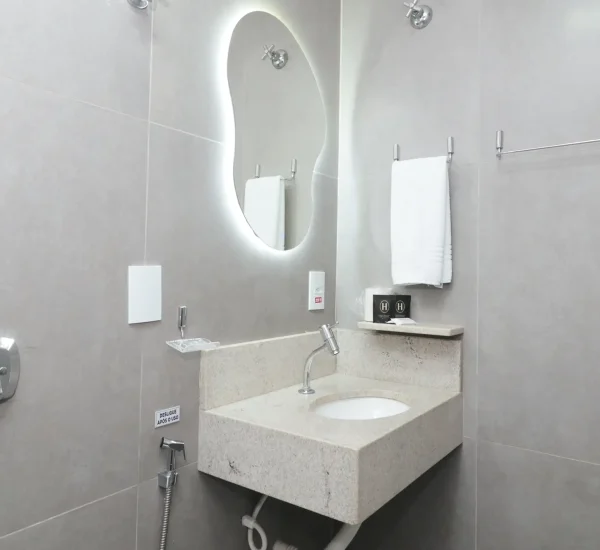 BANHEIRO CASAL INDIVIDUAL LUXO 6