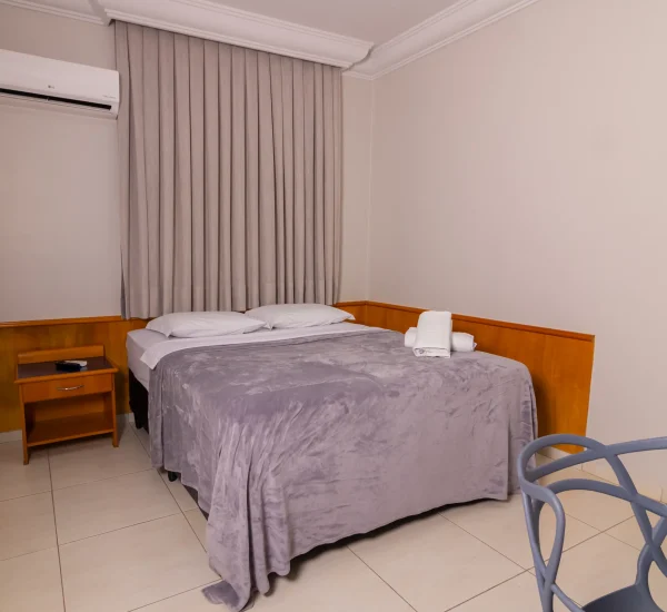 quarto casal 57